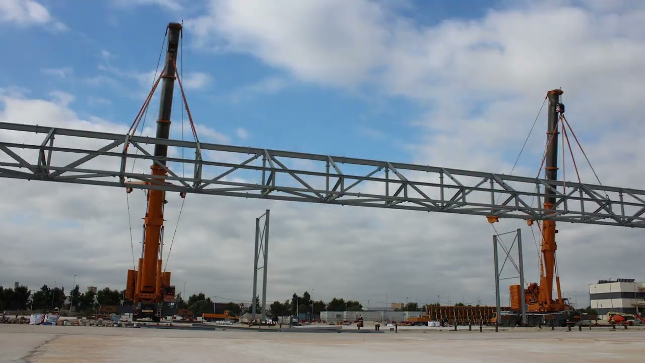 Hangar privado de Mercadona en el aeropuerto de Valencia construido en 2021.Vídeo time-lapse.
