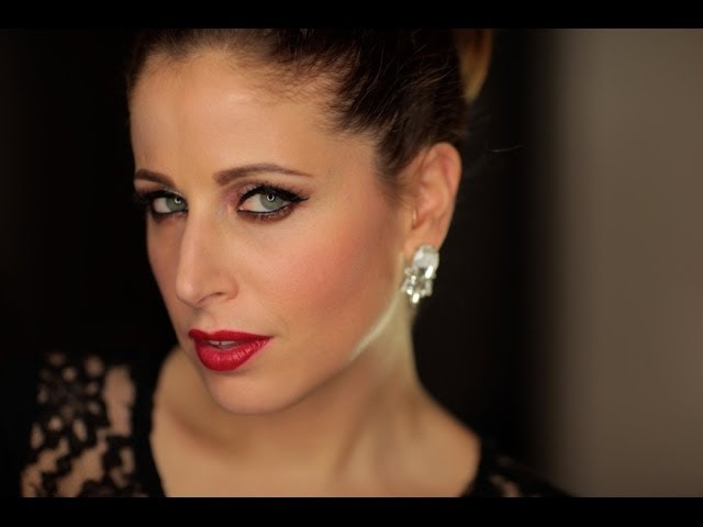 Trucco Per Natale.Makeup Tutorial Trucco Classico Natale E Capodanno Youtube