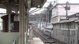 JR中央本線 小淵沢駅に特急あずさ到着