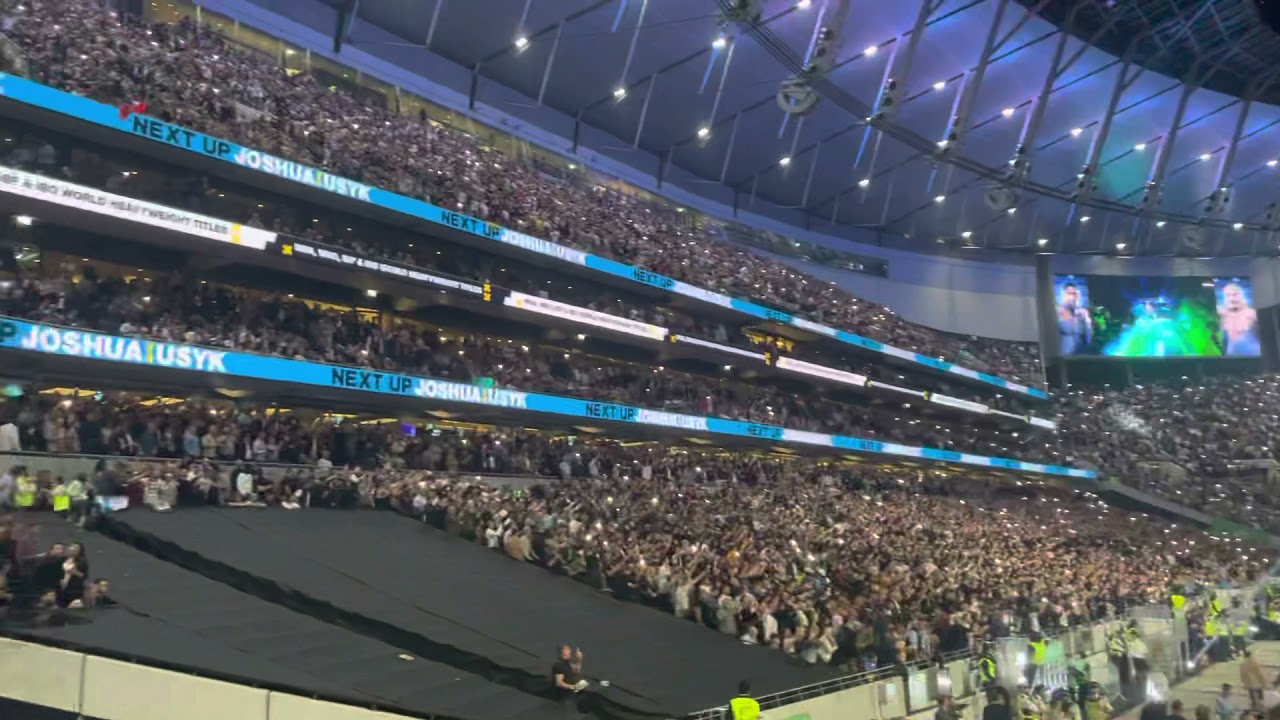 Aj vs usyk sweet Caroline ❤️