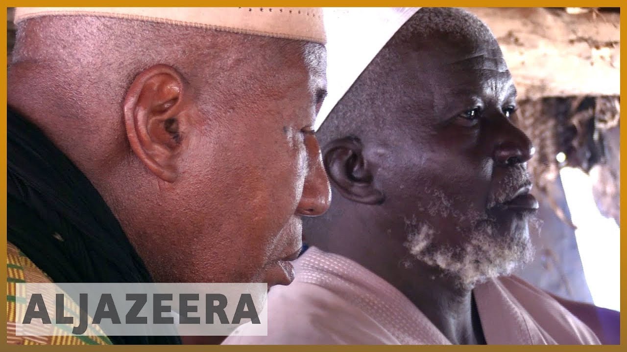 احتجاجات في مالي: مشيعون يطالبون الرئيس بالاستقالة