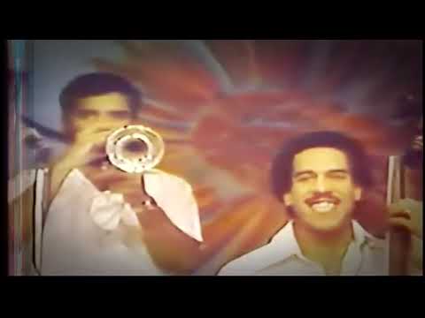 CON LA MAYOR ELEGANCIA-NESTOR SANCHEZ CON LARRY HARLOW Y SU ORQUESTA EN LUIS VIGOREAUX PRESENTA