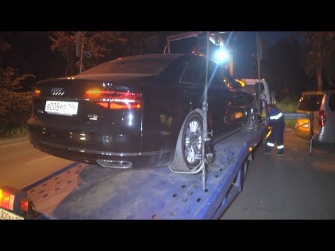 Автоматный расстрел "Ауди" с армянскими обнальщиками и налом. Real video