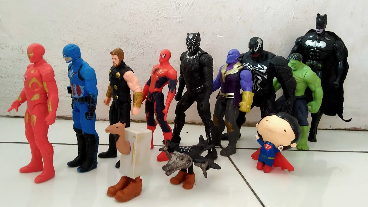 The Avengers of Hero Action Figure Black Panther, The Flash, Hulk, Venom, Wolverin, Batman, Venom