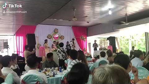 Mời người yêu củ đi dự đám cưới và cái kết đắng lòng