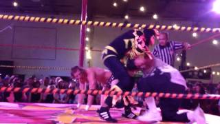 Lucha Vavoom At Twenty Wonder 2013 - El Sueno & Lil Cholo Vs Crazy Chickens