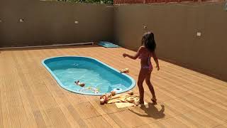 💃Thauany Sofia Apresentando Boneca Na Picina 👀 💃Thauany Sofia Apresentando Boneca Na Picina 👀