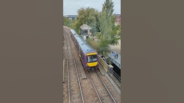 EMR Class 170 (170272) passing Brayford Crossing