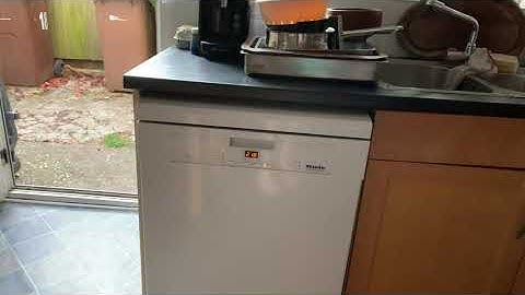 Warning may contain slight violence - Clear an F13 fault on a Miele dishwasher. Not conventional