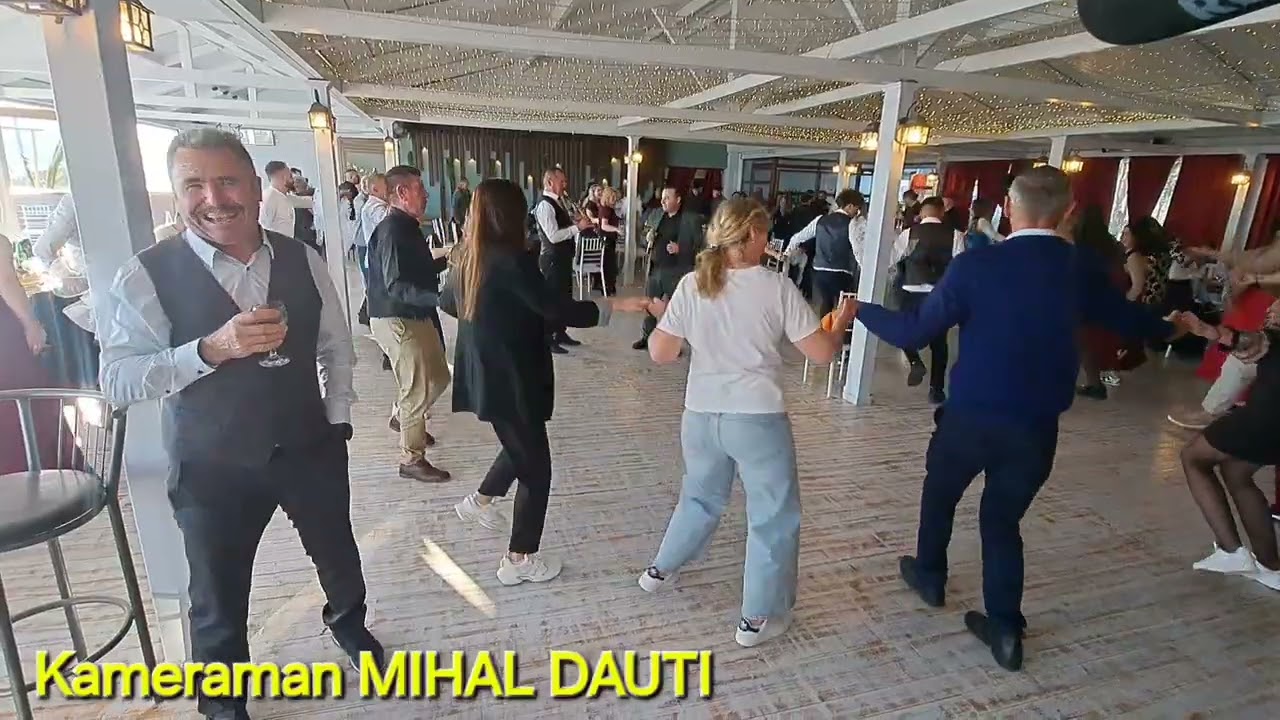 BASTRI POCEMI KËNGËTAR ERIND XHAFERI NË DASËM MË GITHJO.