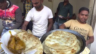 Spicy & Tasty Breakfast in Kankinara || Paratha with Aloo Curry @ 5 rs Each || Indian Street Food