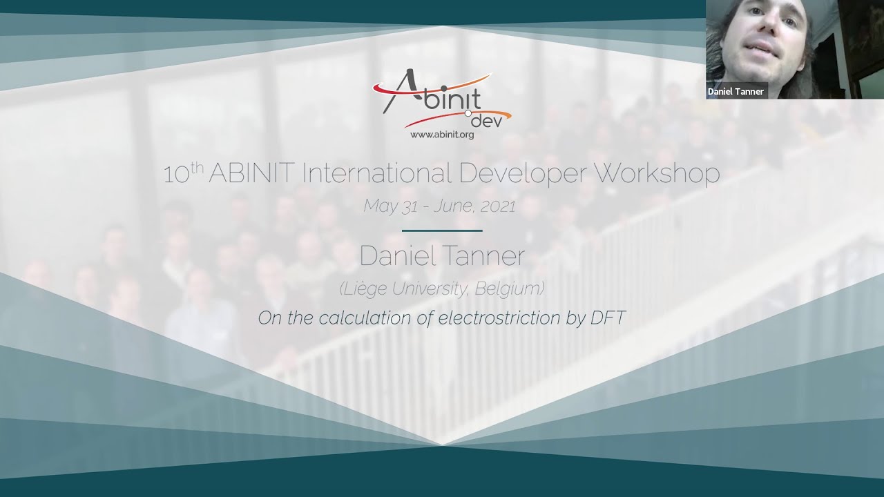 On the calculation of electrostriction by DFT