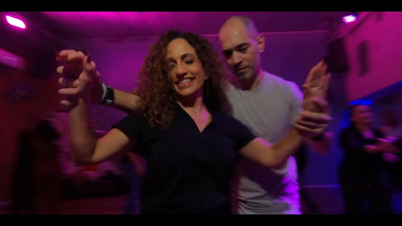 𝙇𝙤𝙨 𝙃𝙚𝙧𝙢𝙖𝙣𝙤𝙨 𝙈𝙤𝙧𝙚𝙣𝙤 - 𝙇𝙡𝙤𝙧𝙖𝙧𝙖𝙨 🎵 𝙎𝙖𝙡𝙨𝙖 𝙎𝙤𝙘𝙞𝙖𝙡 𝘿𝙖𝙣𝙘𝙞𝙣𝙜 🕺💃 𝟙𝟝.𝟚.𝟚𝟞 @ 𝕊𝕋-𝕊𝕥𝕦𝕕𝕚𝕠, ℙ𝕖𝕥𝕒𝕙 𝕋𝕚𝕜𝕧𝕒 🇮🇱