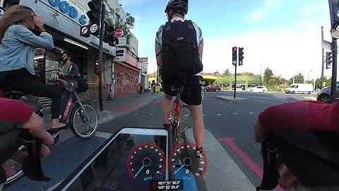 Police are Actively Catching Cyclist Jumping Red Lights on CS2