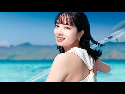 小松菜奈、まぶしい肩出し純白ドレス！imase「Shine Out」がCMソングに　　アネッサ新WEB動画「SHINE YOUR FUTURE」篇