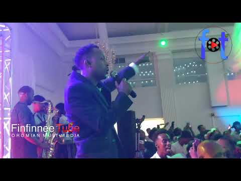 Download Adinaan Mohammed -  Michuu baye'een qabaa lixa biiftutirraa  Concert Artistoota Oromoo