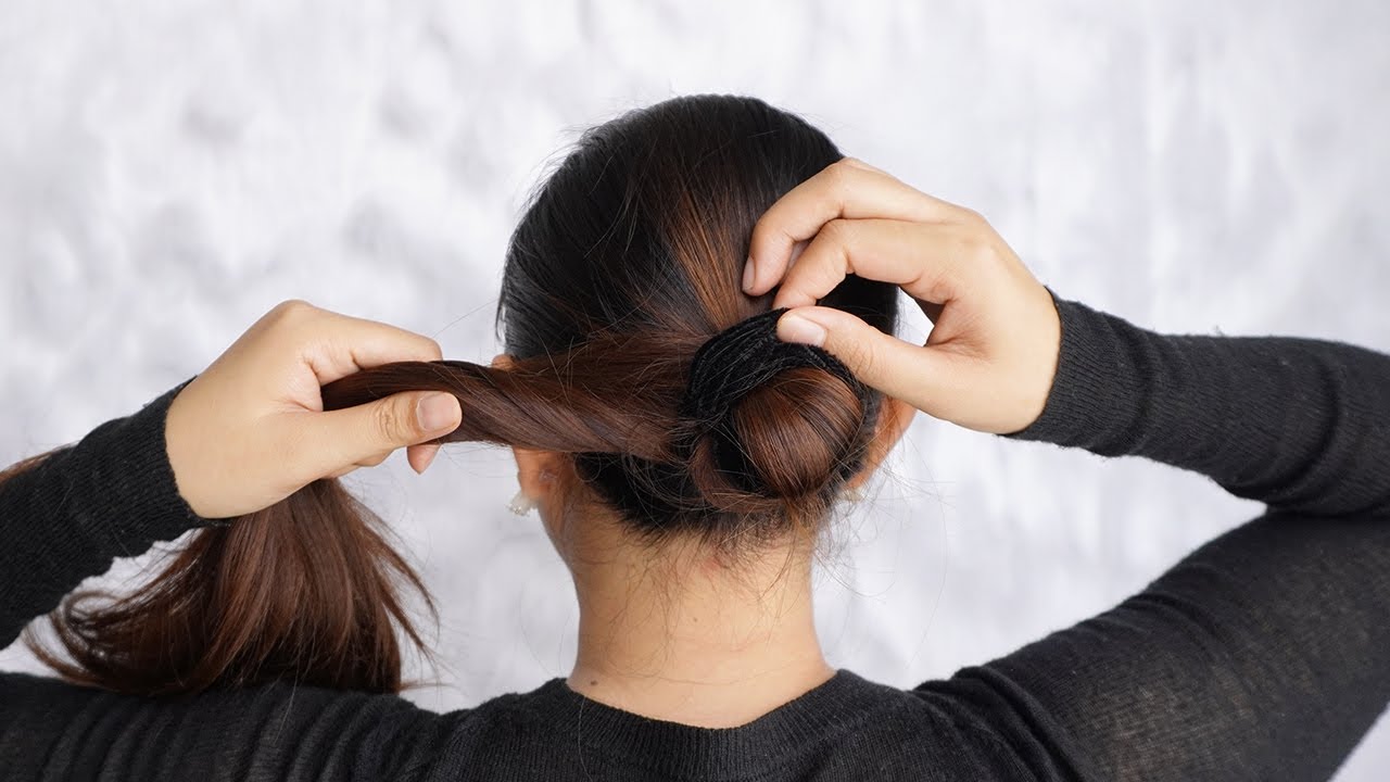 Very Easy Bun Hairstyle With 1 Rubber Band Quick Hairstyle Hacks For