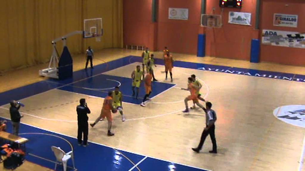 12 12 15 PMD ALJARAQUE RESPIT ECIJA BASKET jugadores de islandia