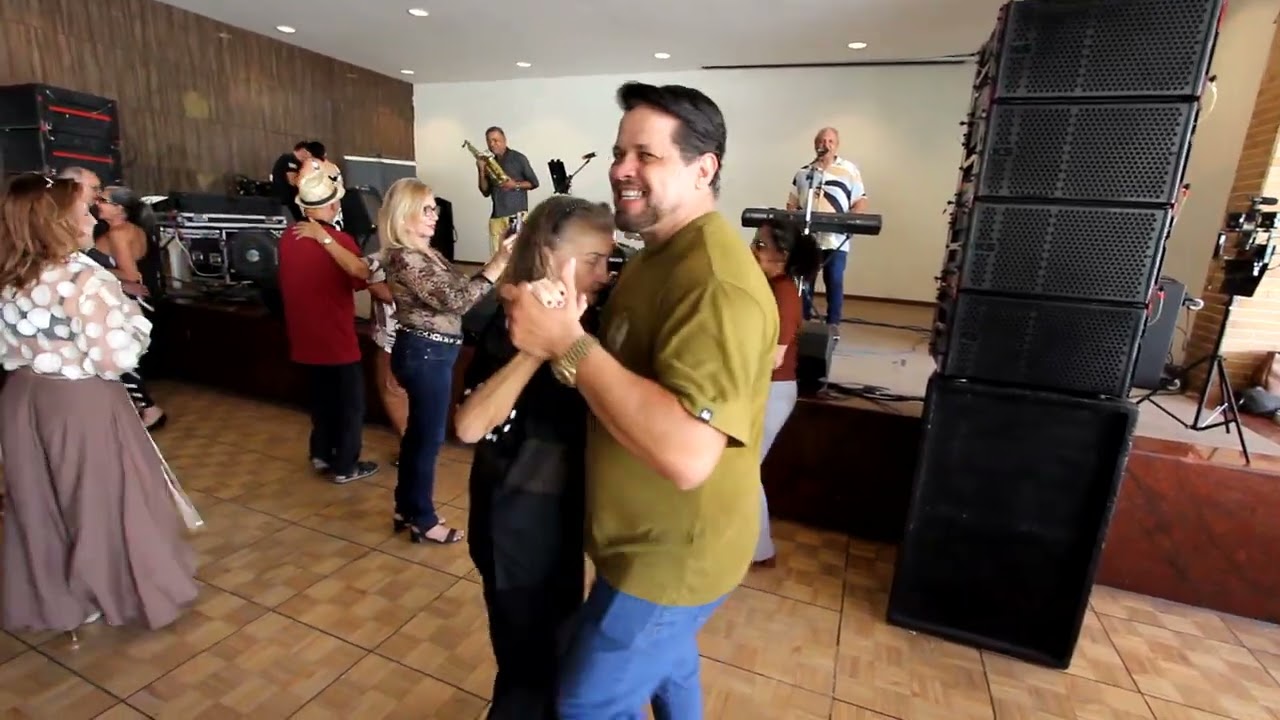 DOMINGÃO DANÇANTE NO CIRCULO MILITAR DE FORTALEZA