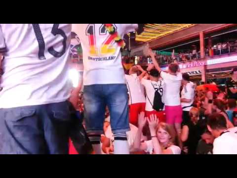 EM 2016 Deutschland vs Italien Megapark Malle
