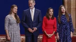 Del 'pasa tú primero' de la Emérita al llanto de la madre de Carolina Marín: anécdotas de los Prince