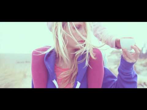 Video Loo & Monetti : WHEN I ARRIVED THERE - youtube