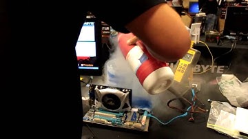 GOOC 2010 3oh6 Pouring the LN2