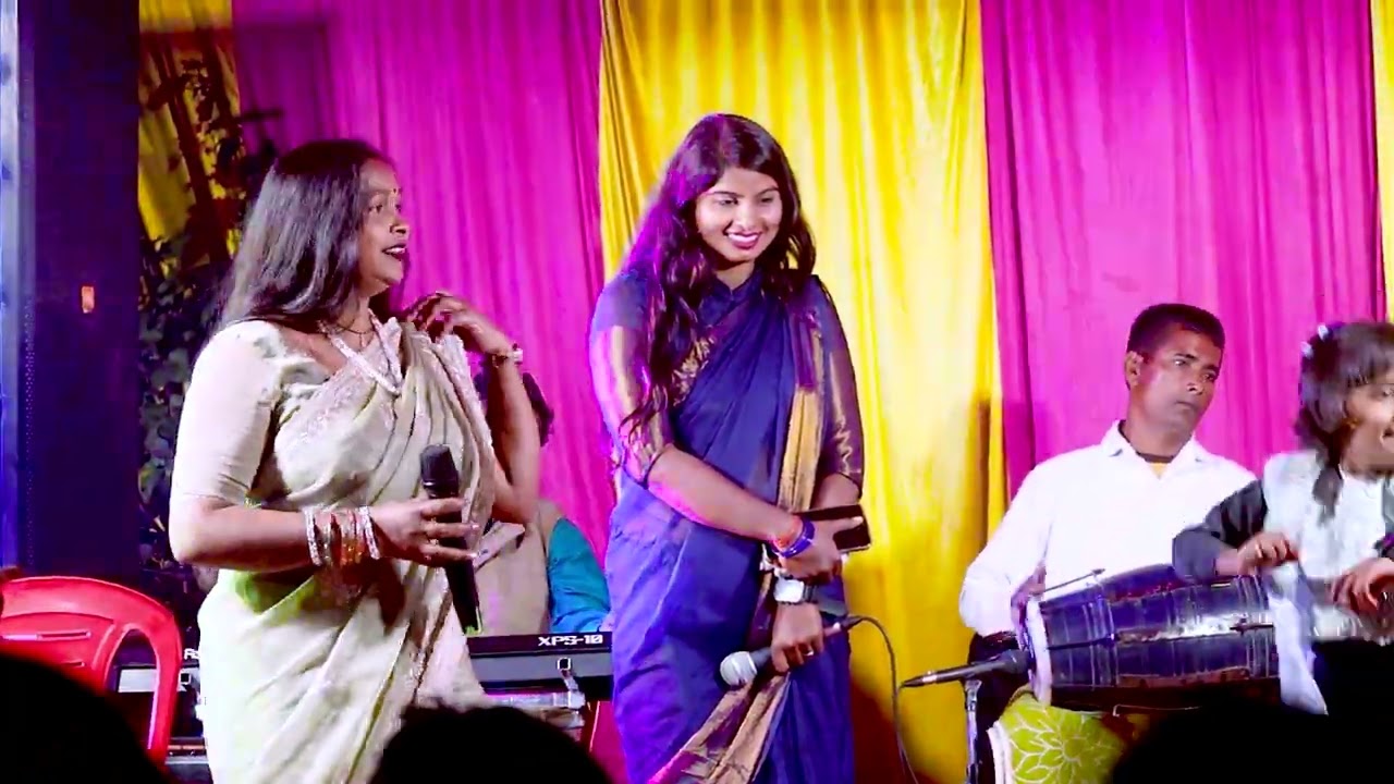 Manju Mohini 💕 ने Lajo Jaunpuriya से कहा ♥️ लखनऊ मोर पाती 🩷 के लई के जाई 💋