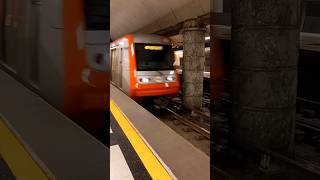 METRO DE SANTIAGO, LÍNEA 4, ESTACIÓN PLAZA EGAÑA #train #alstom #chile