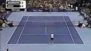 2001 Monica Seles Def Anna Kournikova