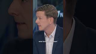 AIはサム・アルトマンとダリオ・アモデイ以外の誰かによって規制される必要がある：クリス・ヒューズ