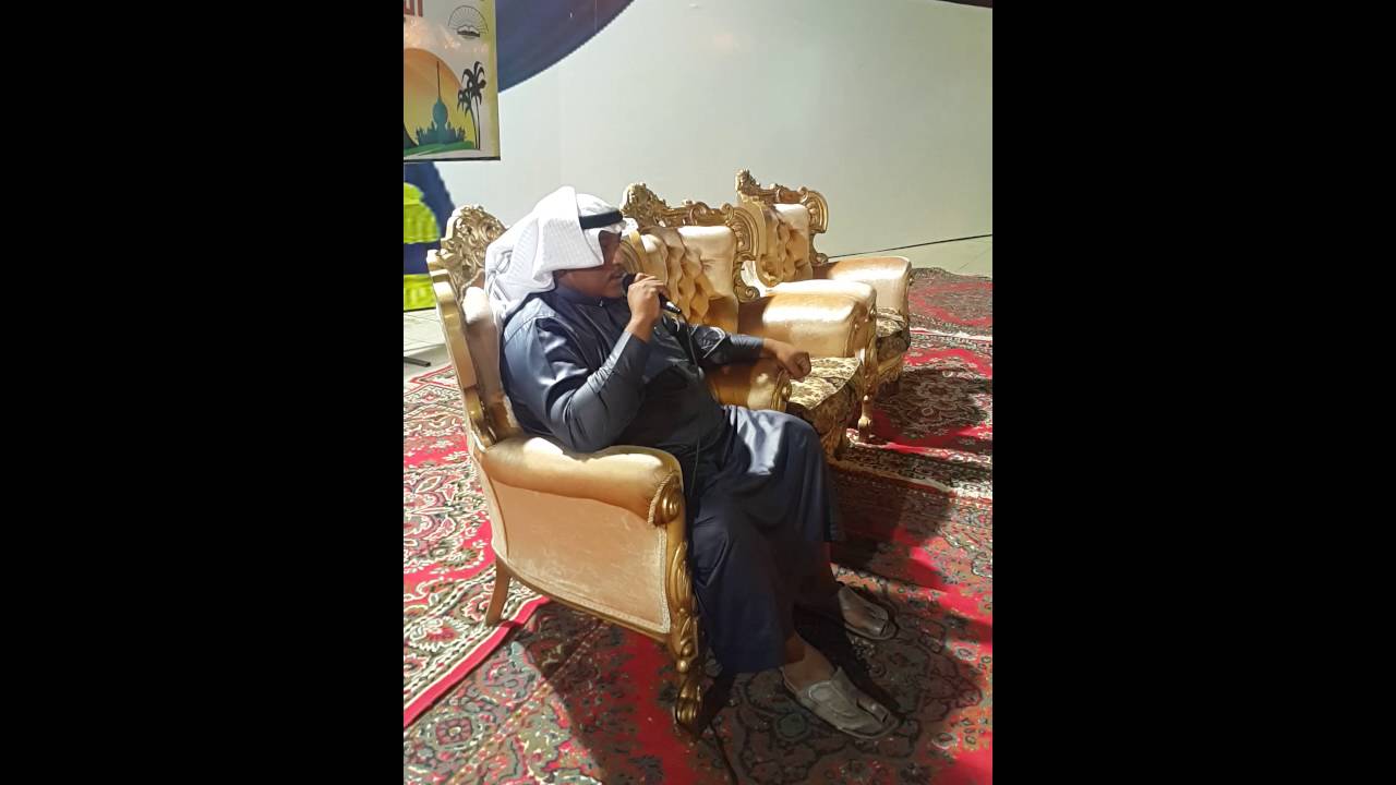 مشاركت المنشد عطيه ال عتين في الملتقى باحد المسارحه