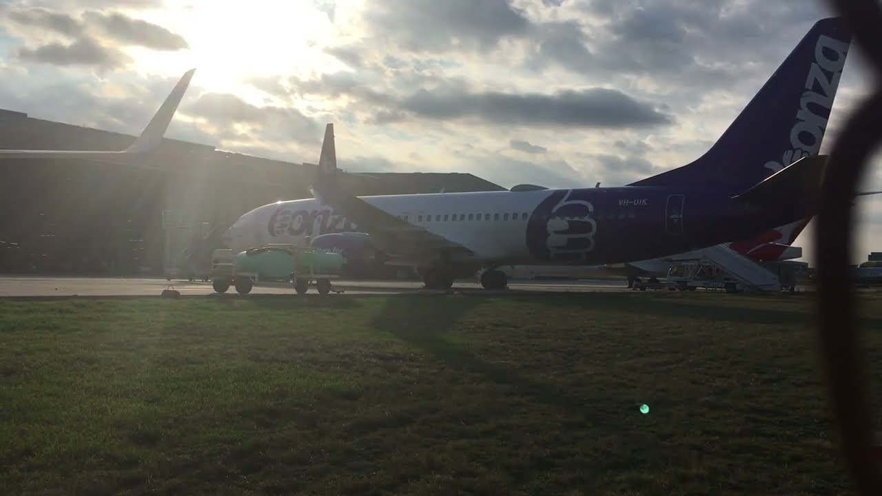 Bonza 737 MAX parked at Melbourne Tullamarine! With Air Vanuatu 737-800, YJ-AV8
