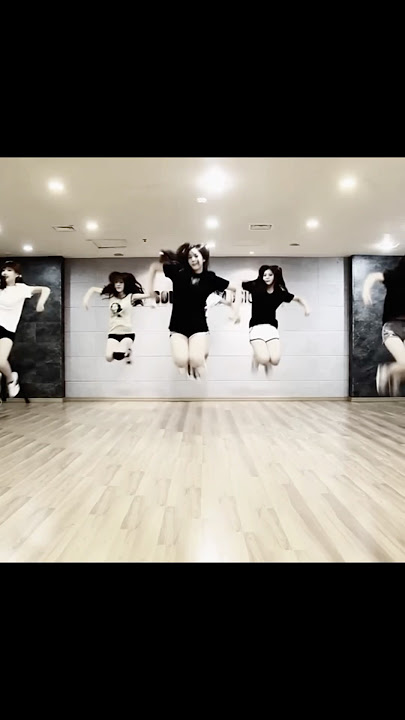 GFRIEND’s dance isn’t just choreography… #gfriend #kpop #eunha  #viviz #yuju #umji #yerin #sowon