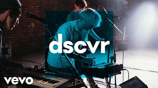 Bad Sounds - Living Alone - Vevo dscvr (Live)