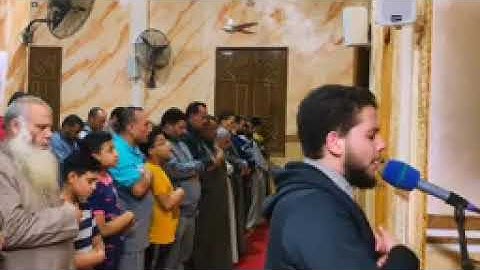 صوت يخشع له القلب 💔 وعباد الرحمن الذين يمشون على الارض هونا سوره الفرقان القارئ الشيخ اكمل عبد الله