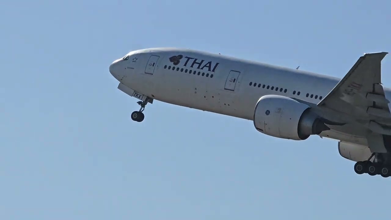 Thai TG971 Boeing 777 Late Takeoff from Zurich to Bangkok ✈️