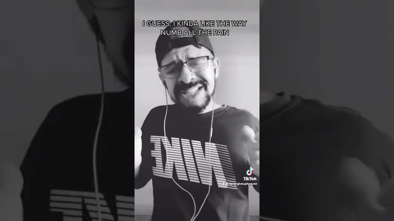 Lewis Capaldi “Someone you loved” ASL