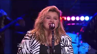 "Get Down On It" by Kool And The Gang Sung By Kelly Clarkson April 2022 Live Concert Performance HD