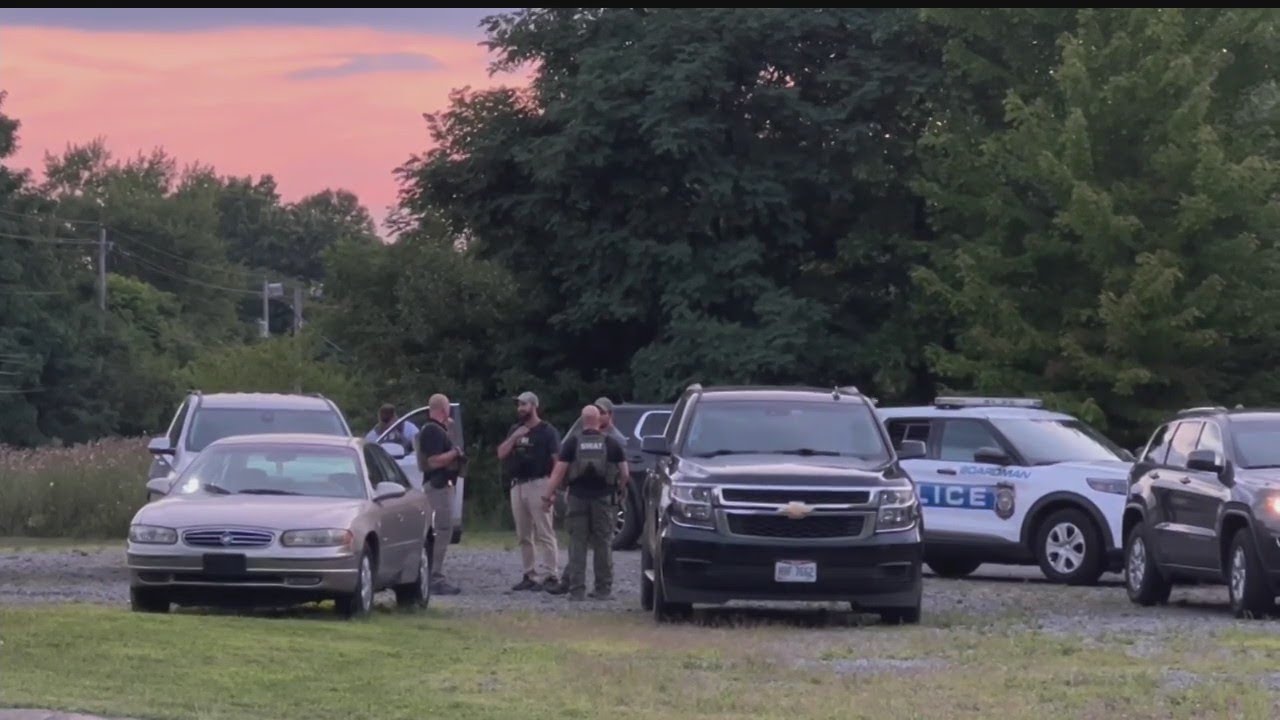 Police, SWAT, FBI gathered at Boardman home on Western Reserve Road