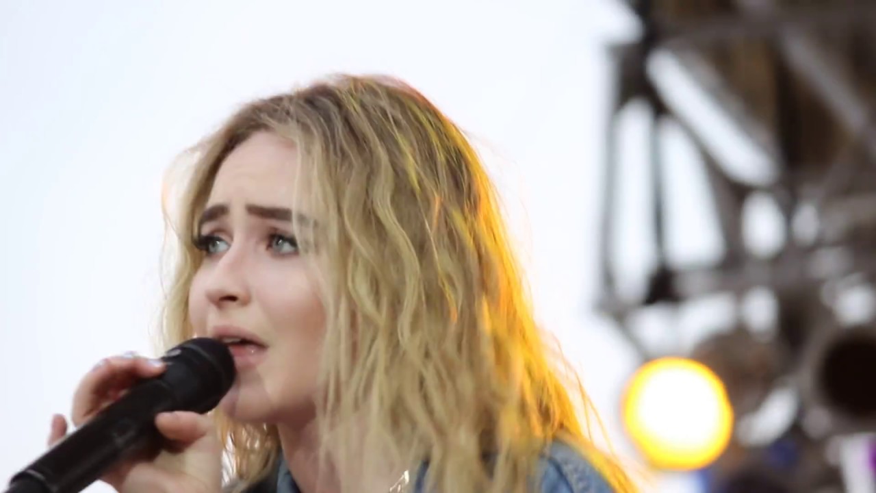 Sabrina Carpenter - That's What I Like (Cover); Columbia, South Carolina; October 22, 2017.