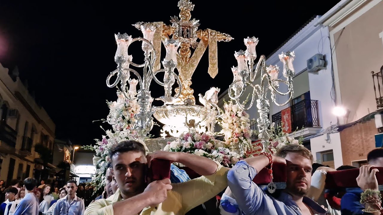 Traslado de la Santa Cruz de la Calle la Fuente de Rociana del Condado a la Parroquia