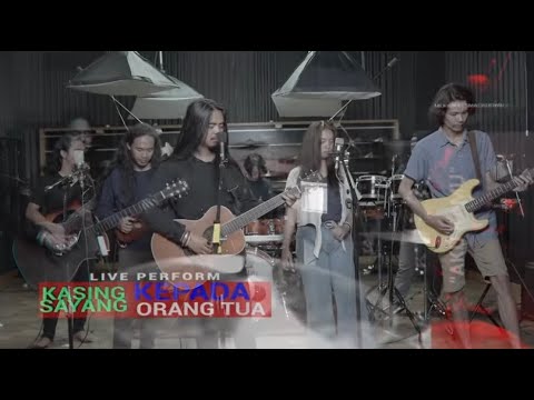 MAW  WANG   KASIH SAYANG KEPADA ORANG TUA  LIVE AT NEBULAE 