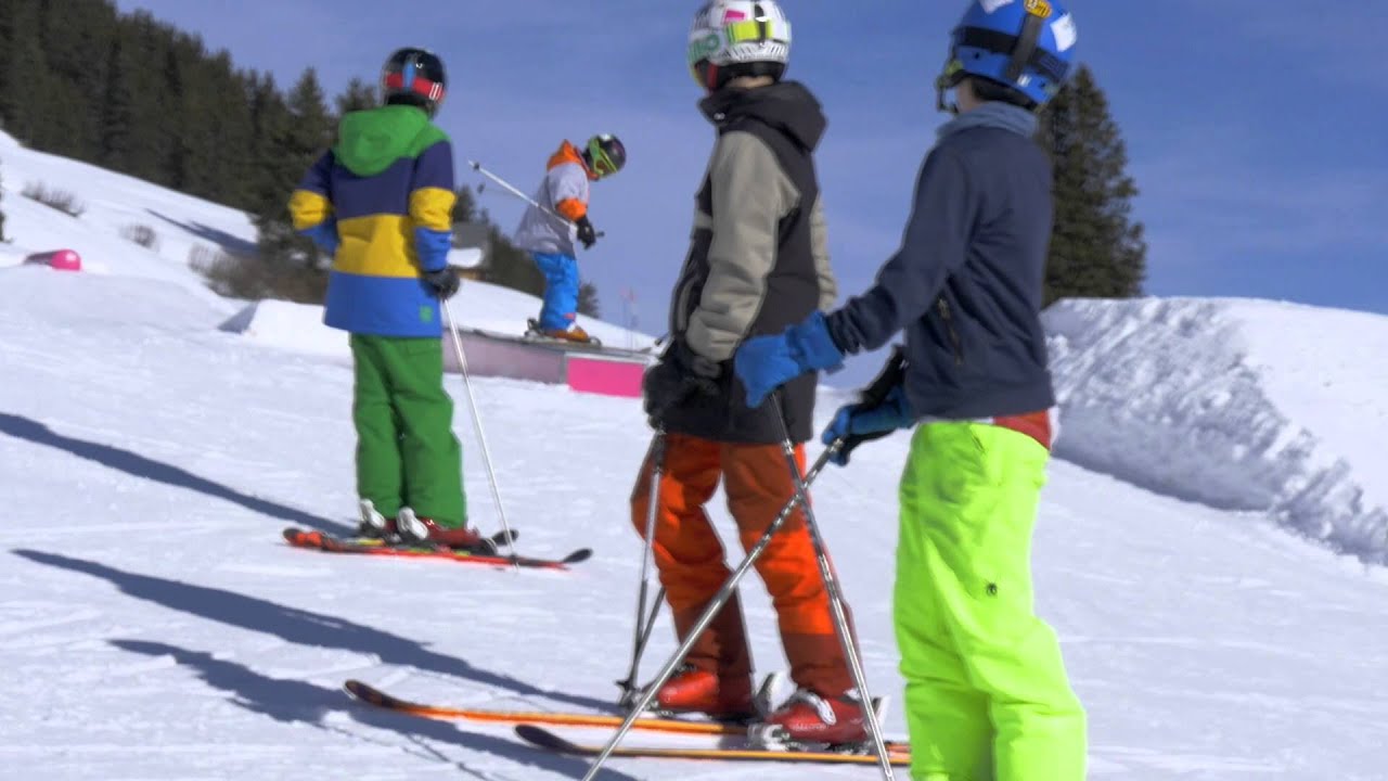 Freeski Camp 2016 . SKYLINE SNOWPARK . Cyrill & Jonas Hunziker (Short)