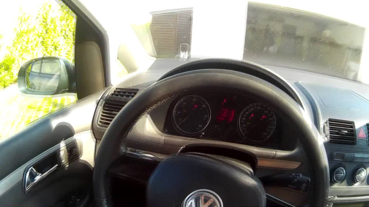 Volkswagen Touran 2 0 Tdi Dsg Trendline 05 Reflexsilber 6w0340 Www Autohaus Biz Czychy By Autohaus Biz Ihr Videoautomarkt C