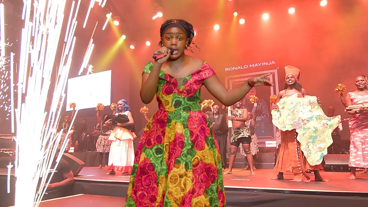 Praise Wisdom ft Juliana Kanyomozi   Kanyimbe Cover  Live Performance