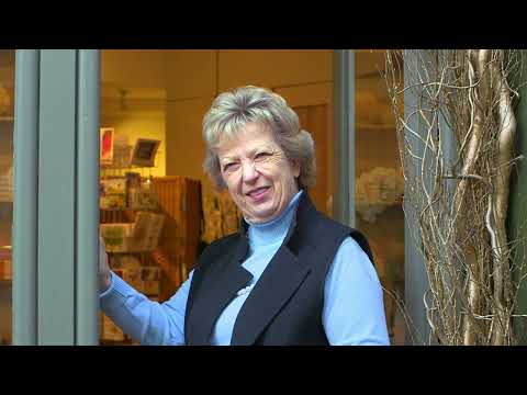 Judith Blacklock Flower School -  One of the UK’s most renowned flower arranging institutes, London
