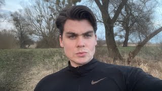 Why Women Act Weird Around Attractive Men