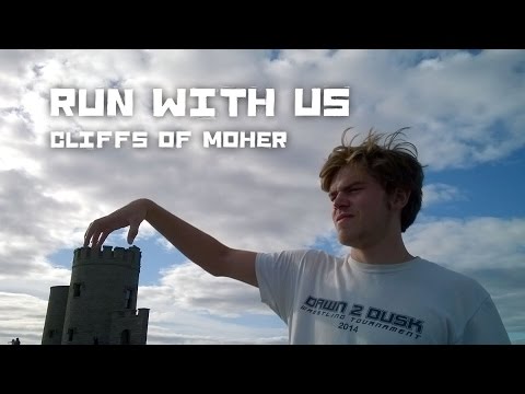 barefoot-running-on-the-cliffs-of-moher-in-ireland-|-shamma-sandals-rwu