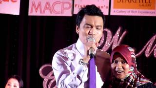 Anuar Zain  Lelaki Ini At Secretaries Week